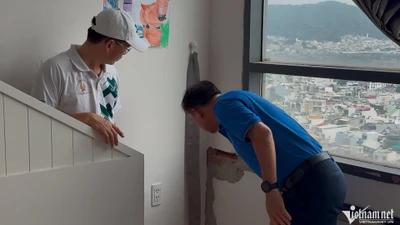 Chung cư ở TPHCM xuất hiện vết nứt hở dài 4m: Di dời hộ dân bị ảnh hưởng