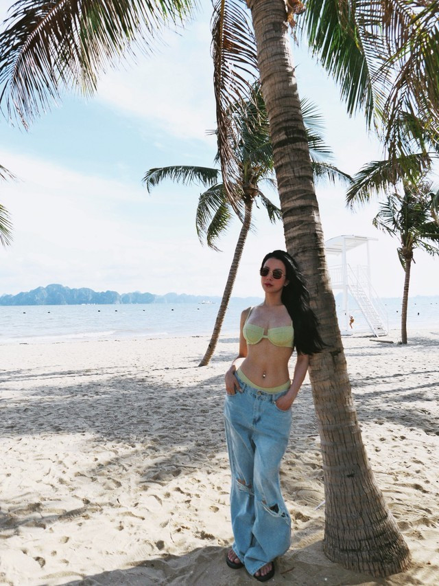 Dù đã là mẹ hai con, cô vẫn giữ được phong độ hình thể khiến nhiều người ngưỡng mộ. Ảnh: FB Diệp Lâm Anh