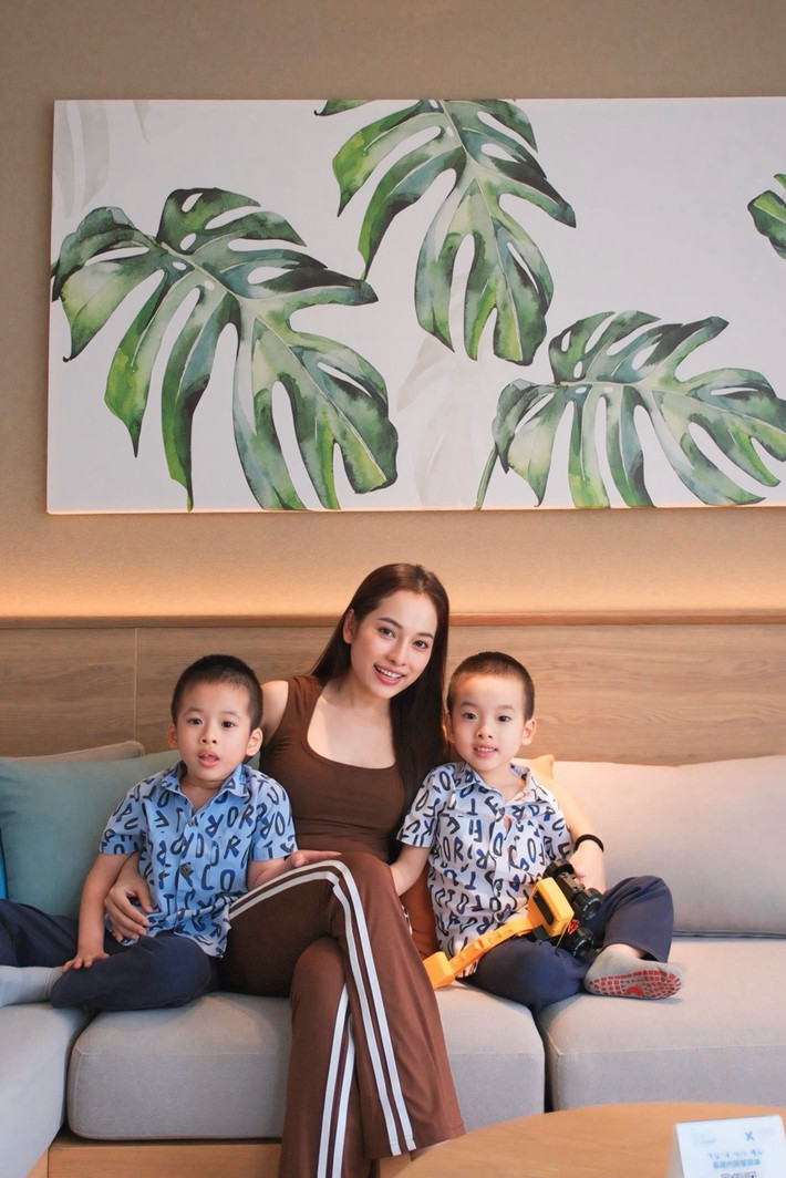 Một năm trở lại đây, cô cảm nhận cơ thể đã về trạng thái ổn định nên thoải mái thay đổi phong cách, đi sự kiện và nhận show biểu diễn. Ảnh: FB Lưu Ngọc Duyên