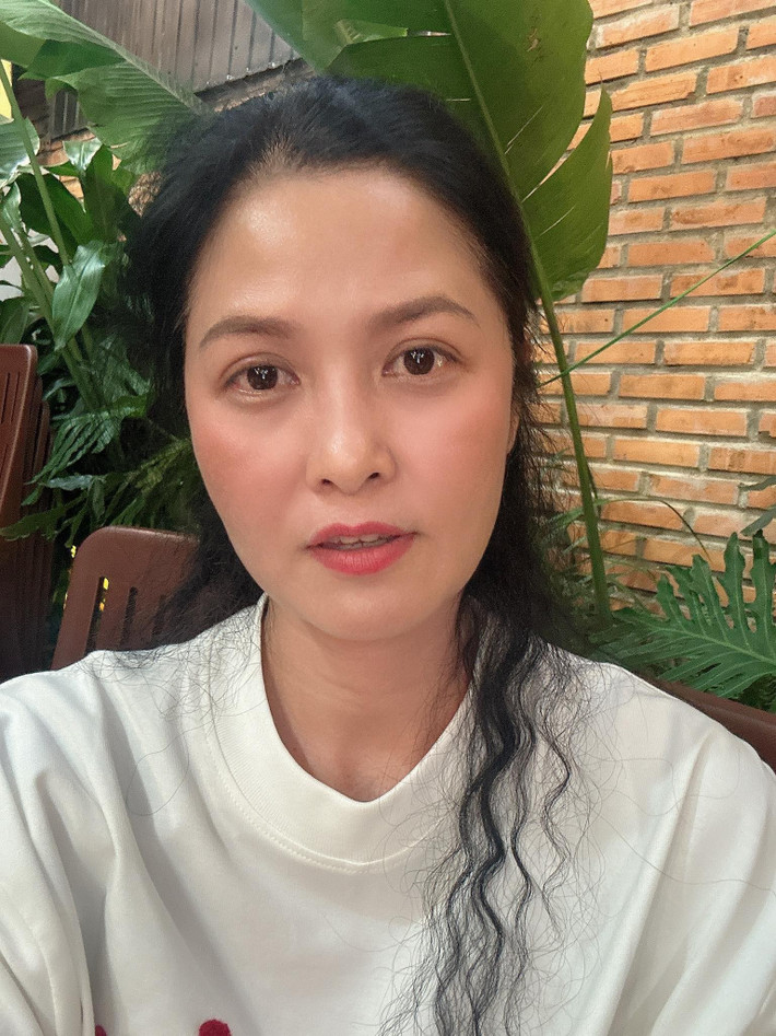 Diễn viên Thúy Hà "Mưa đỏ" than thở khi bị 2 con trai chê béo. Ảnh: FB Đinh Thị Thúy Hà
