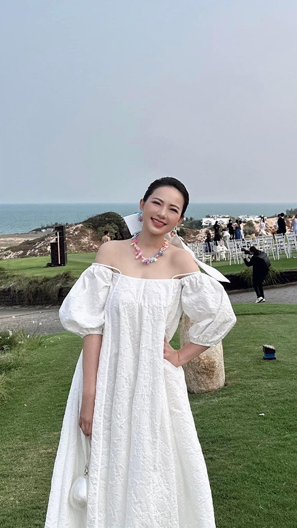 Ngay khi bị một số khán giả đưa ra bình luận chê bai nhan sắc, Phan Như Thảo đã quyết định giảm cân. Ảnh: FB Phan Như Thảo