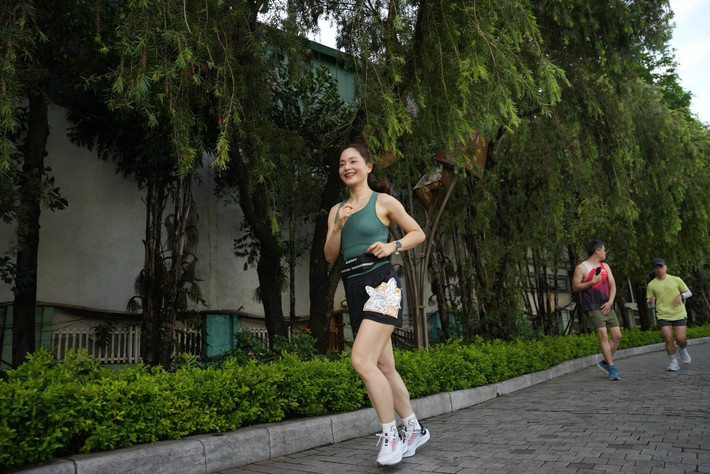 Diễn viên Lan Phương thử sức ở đường đua marathon. Ảnh: FB Lan Phuong Nguyen