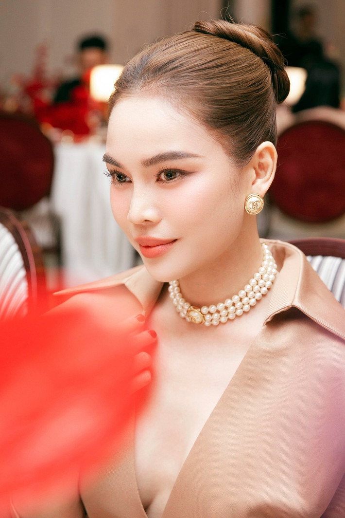 Ca sĩ Giang Hồng Ngọc quý phái tại sự kiện. Ảnh: FB Giang Hồng Ngọc