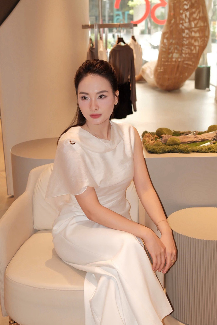 Ở thời điểm hiện tại, mặc dù chưa quay trở lại đóng phim sau quãng thời gian nghỉ sinh con nhưng cuộc sống của người đẹp vẫn luôn nhận được sự quan tâm, dõi theo từ phía công chúng.