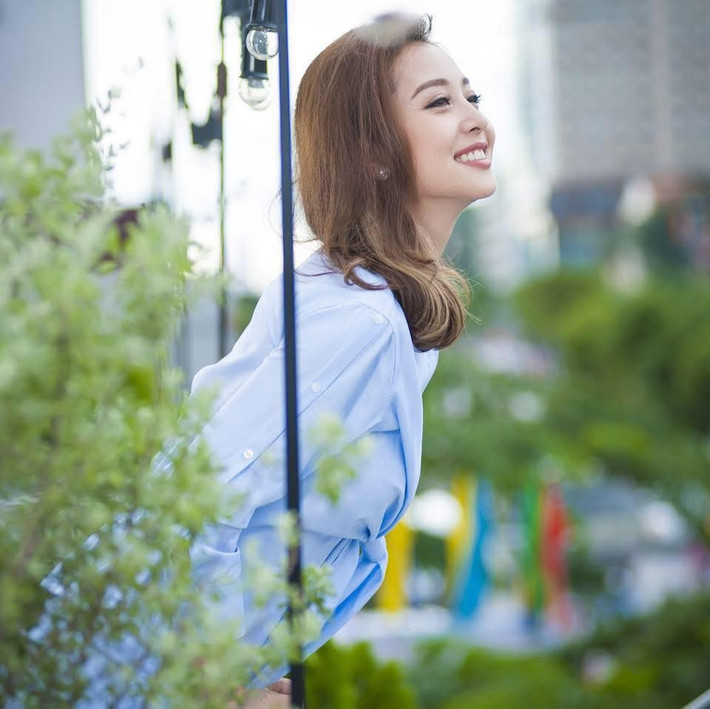 Jennifer Phạm được khen không có dấu hiệu sinh nở dù đã sinh bốn con khi khoe ảnh mới. Ảnh: FB Jennifer Pham