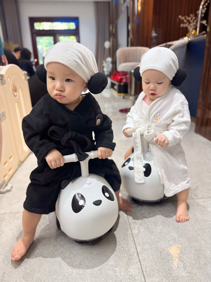 Phương Oanh khoe 2 con đáng yêu. Ảnh: FB Đỗ Phương Oanh