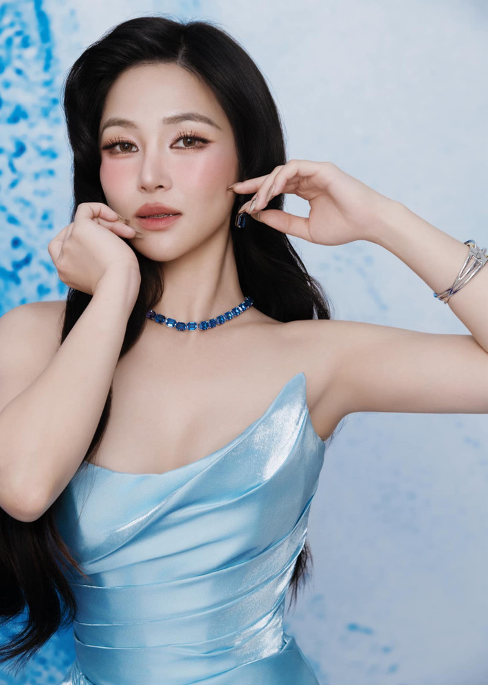 Thời gian này, Hương Tràm thường xuyên biểu diễn tại các sân khấu live, ghi dấu ấn bằng giọng hát. Ảnh: FB Hương Tràm Phạm