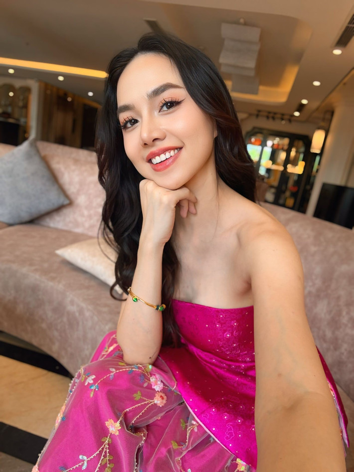 Dù đã bước sang tuổi 41, Đinh Ngọc Diệp vẫn giữ được nét xuân thì hiếm có. Ảnh: FB Dinh Ngoc Diep