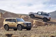 Toyota làm gì với Land Cruiser Prado, sau màn ra mắt Mitsubishi Pajero?