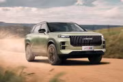 [GALLERY] Jaecoo J7 PHEV AWD 2026 ra mắt với động cơ hơn, từ 897 triệu đồng