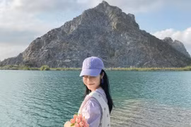 Săn ảnh triệu view tại Tuyệt Tình Cốc Hải Phòng, điểm đến hot của giới trẻ