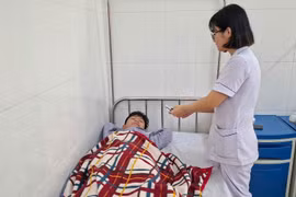 Nam sinh lớp 10 bàng hoàng kể lại giây phút bị bạn đánh