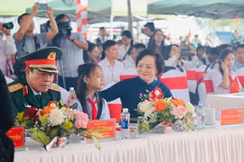 Phó Thủ tướng Phạm Thị Thanh Trà dự lễ khánh thành trường nội trú ở Huế