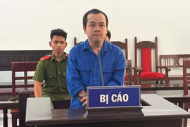Cưỡng đoạt dây chuyền vàng, nam thanh niên lĩnh 42 tháng tù