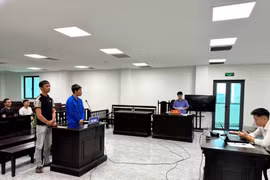 Đưa người trốn đi nước ngoài, hai bị cáo lĩnh 15 năm tù giam