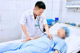 Hai mẹ con sản phụ bị suy hô hấp, nhiễm trùng máu nguy kịch