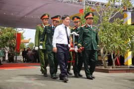 Xúc động lễ truy điệu, an táng 13 hài cốt liệt sĩ ở Quảng Trị