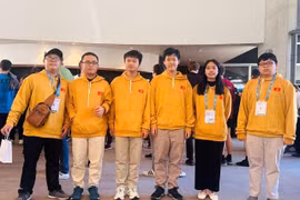 Hai chàng trai đến từ Hà Tĩnh giành HCV Olympic toán quốc tế 2025