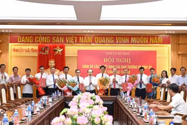Hà Tĩnh luân chuyển, điều động hàng loạt cán bộ