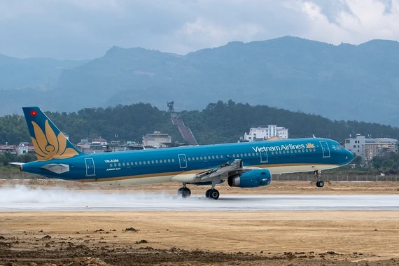 Vietnam Airlines chính thức mở đường bay thẳng TP HCM - Điện Biên