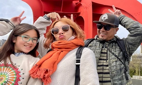 Tổ ấm hạnh phúc của Phượng Hoàng Lửa “Ca sĩ mặt nạ“