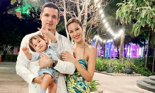 Vẻ đáng yêu của con trai MC Phương Mai và chồng Tây