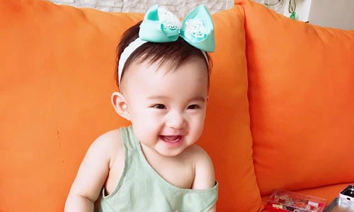 Hot Face sao Việt 24h: Vy Oanh khoe con gái cực đáng yêu