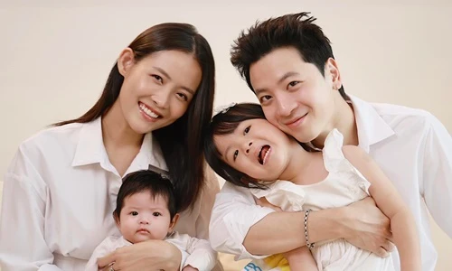 “Gà cưng” một thời của Khắc Tiệp lấy chồng trẻ, là mẹ hai con