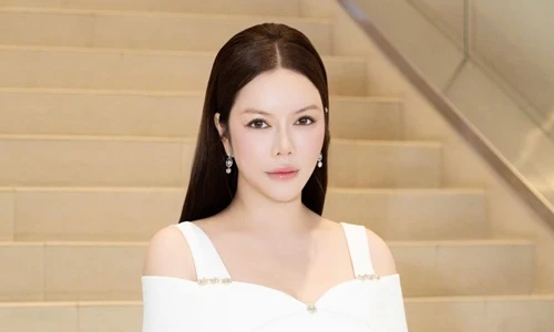 Lý Nhã Kỳ bức xúc khi bị đồn hút mỡ mặt