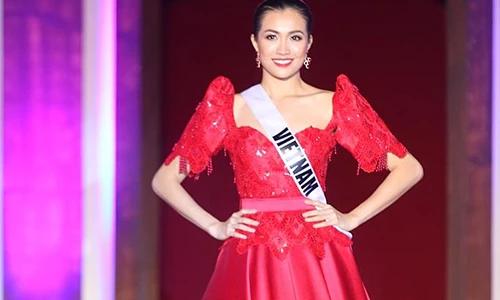 Lệ Hằng tự tin trình diễn thời trang tại Miss Universe 2016