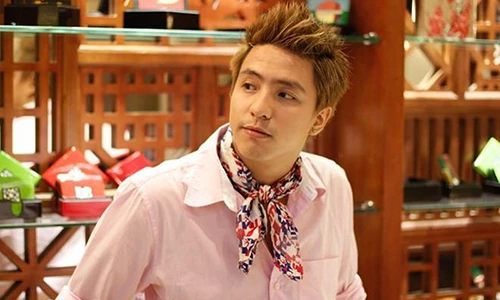 Trước nghi vấn gạ tình học trò cũ, Tăng Nhật Tuệ vướng loạt scandal