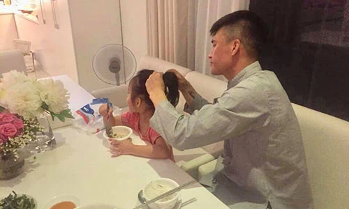 Hot Face sao Việt 24h: Công Vinh chiều con gái hết mực