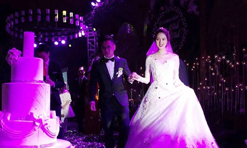 Loạt ảnh tiệc cưới của Á hậu Hoàng Anh và Đức Anh 