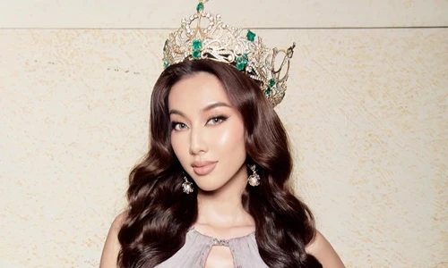 Động thái “lạ” của Hoa hậu Thùy Tiên giữa ồn ào