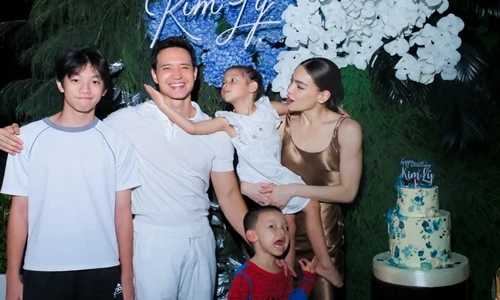 Kim Lý đón sinh nhật bên Hồ Ngọc Hà và ba con