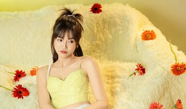 Sắc vóc gợi cảm của Anh Đào "Vui lên nào anh em ơi"