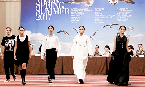 3 NTK nước ngoài tham gia Tuần lễ TTVN Xuân Hè 2017