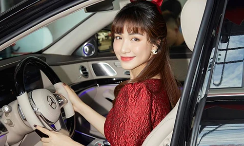 Hòa Minzy tậu xế hộp 5 tỷ, kiếm tiền khủng cách nào?