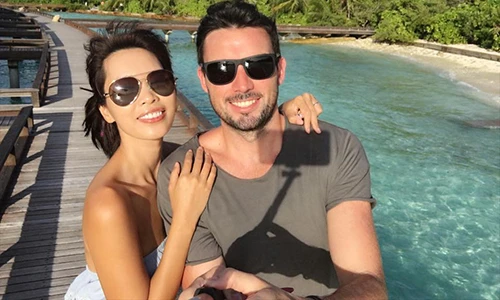 Vợ chồng Hà Anh hạnh phúc trong tuần trăng mật ở Maldives