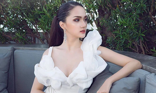 Hot Face sao Việt 24h: Hương Giang Idol đẹp kiêu kỳ