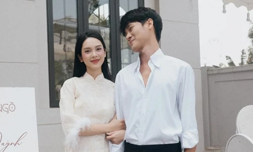 Quỳnh Lương và chồng thiếu gia tình tứ trong lễ ăn hỏi
