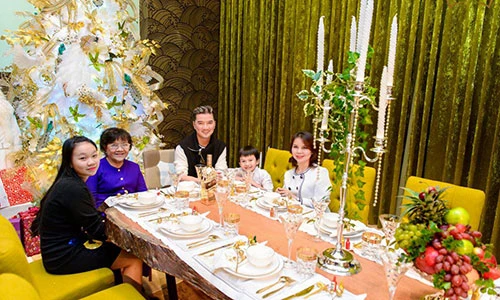 Không gian tiệc xa hoa trong biệt thự của Mr Đàm