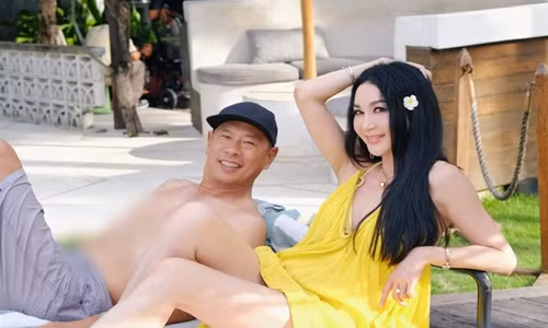 Ôn Bích Hà hôn nhân kỳ lạ, giữ eo 58 cm ở tuổi U60