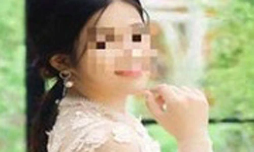 Điểm lại dàn chân dài “đắt giá” trong các đường dây đi khách nghìn đô