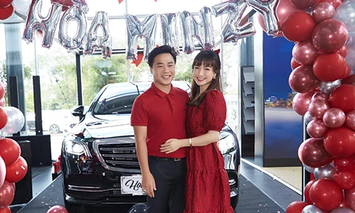 Hòa Minzy tậu xế hộp 5 tỷ, khoe được "mẹ chồng" yêu thương