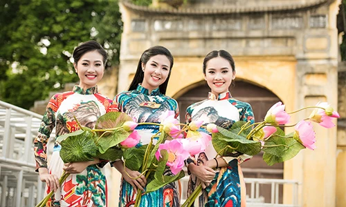 HH Ngọc Hân đọ sắc cùng “đàn em” Kiều Vỹ, Tố Như