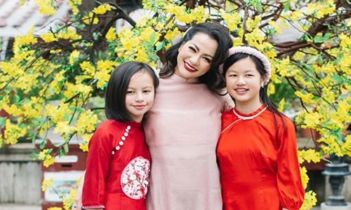 Hai cô con gái chung của Ngọc Thúy và đại gia Đức An