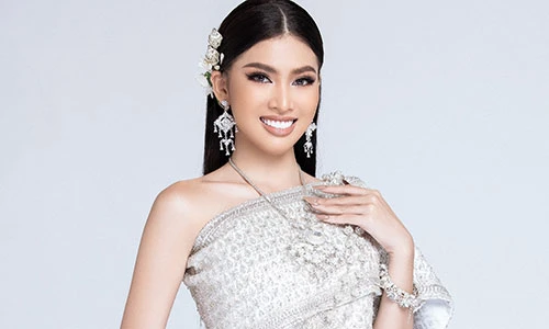 Hậu bị “chơi xấu”, Ngọc Thảo tuyệt đẹp khi diện trang phục Thái Lan