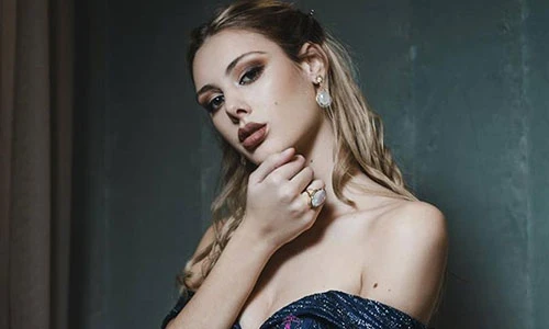 Ngắm nhan sắc bạn cùng phòng bị nghi "chơi xấu" Bùi Phương Nga