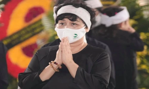 Xót xa NSND Minh Hằng chồng mất chưa lâu lại chịu tang bố